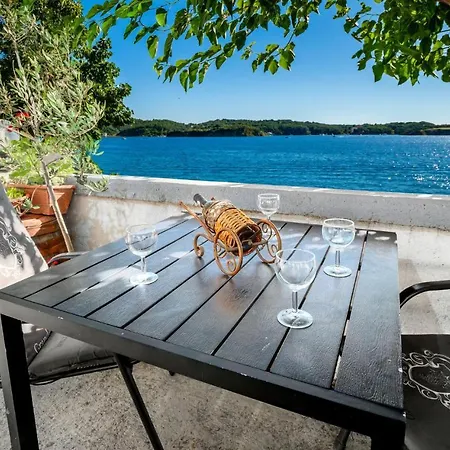 1 Bedroom Awesome In