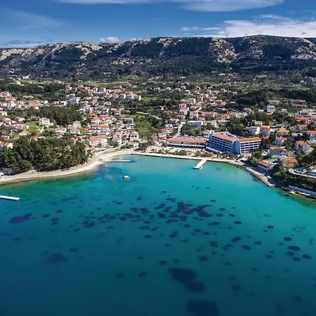 1 Bedroom Awesome In Supetarska Draga