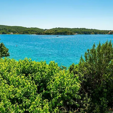 1 Bedroom Awesome In * Supetarska Draga